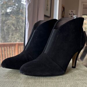 Adrienne Vittadini Black Heeled Boots